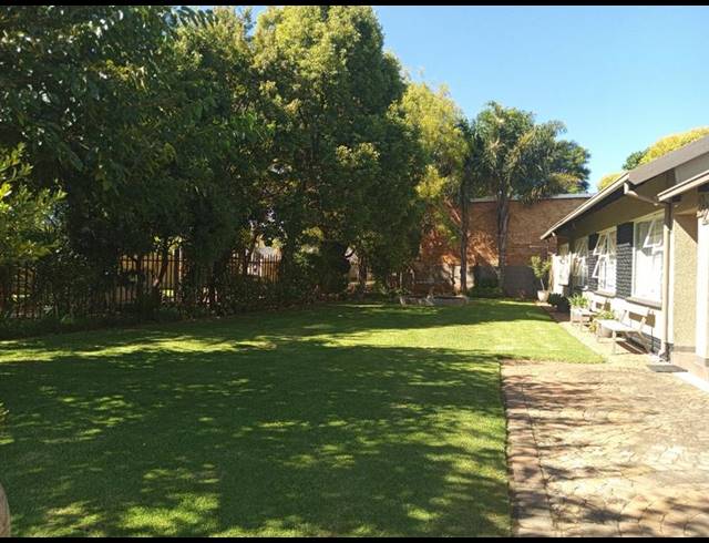 3 BEDROOM HOUSE FOR SALE IN HELIKONPARK